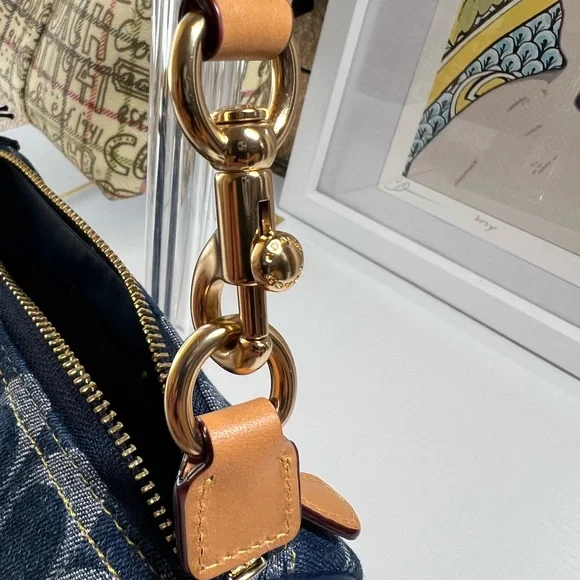 ✨SOLD✨COACH 🍒 💙 Nolita Barrel Bag In Signature Denim - Picture 9 of 15